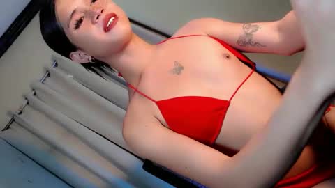 Snapshot of goddess_riana chatting on October 4, 4:10 am YOUR GODDESS RIAN online show from October 4, 4:10 am