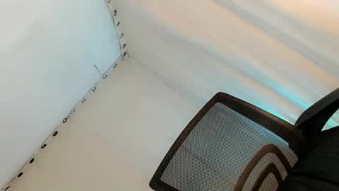 Snapshot of goddess_riana chatting on November 6, 5:19 am YOUR GODDESS RIAN online show from November 6, 5:19 am