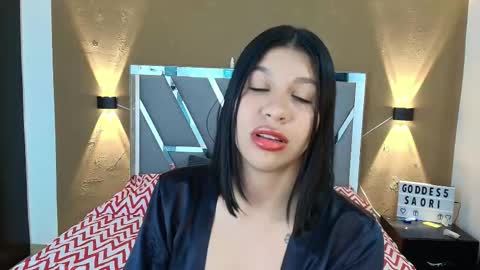 Snapshot of goddess_saori chatting on February 21, 12:44 am Saori online show from February 21, 12:44 am