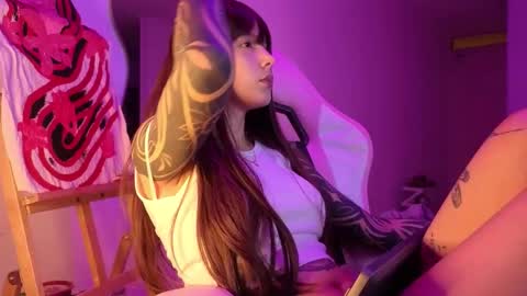 vee online show from February 24, 3:48 am