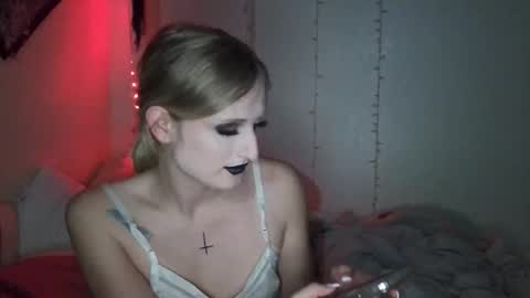 goddessalison online show from January 10, 5:20 am