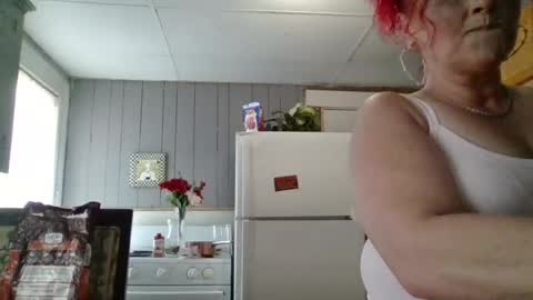 Snapshot of goddessalizee chatting on June 16, 10:56 pm goddessalizee online show from June 16, 10:56 pm