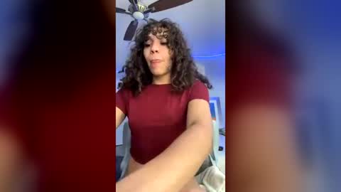 Snapshot of goddesscurls chatting on June 24, 3:33 pm goddesscurls online show from June 24, 3:33 pm