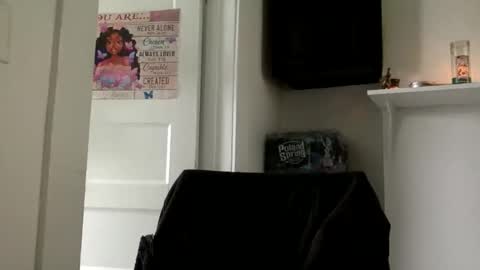 Snapshot of goddessjaylastar chatting on November 26, 3:57 pm GoddessJayla Star online show from November 26, 3:57 pm