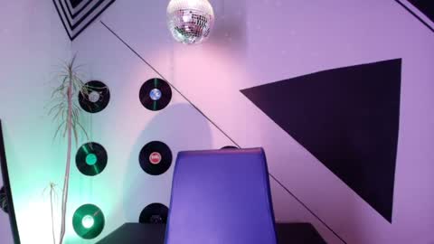 Snapshot of goddessjulieta chatting on May 3, 6:25 pm Julieta online show from May 3, 6:25 pm