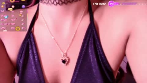 Snapshot of goddessjulieta chatting on May 7, 7:19 pm Julieta online show from May 7, 7:19 pm