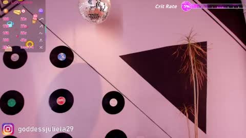 Snapshot of goddessjulieta chatting on May 10, 7:08 pm Julieta online show from May 10, 7:08 pm