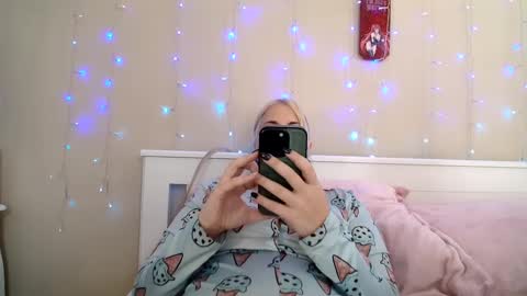 Goddess Lilith  - 111 tks to PM online show from October 9, 3:21 pm