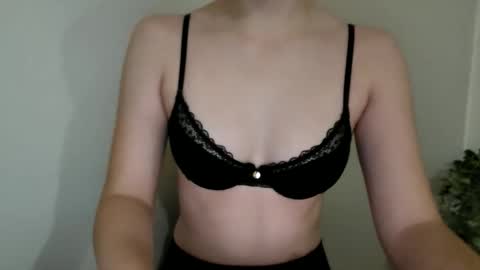Snapshot of goddessmaya0 chatting on May 25, 11:05 am goddessmaya0 online show from May 25, 11:05 am
