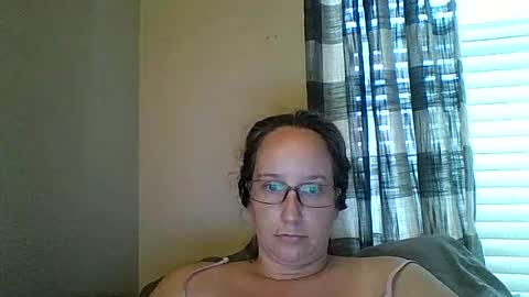 Snapshot of goddessmilfcrysyal chatting on July 14, 9:09 pm Crystal online show from July 14, 9:09 pm