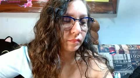 Snapshot of goddessnahi chatting on September 18, 8:49 am Naih Reyes online show from September 18, 8:49 am