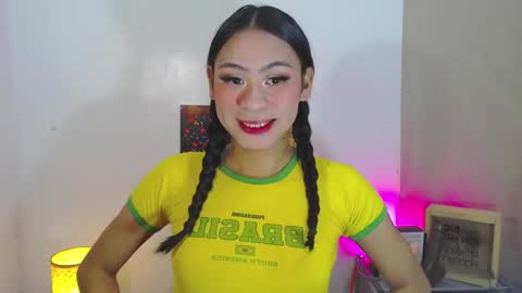 Kyla and Nian online show from November 23, 6:41 pm