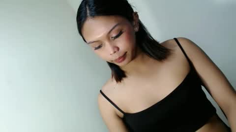 Snapshot of goddessofdesire_ chatting on April 30, 8:57 pm MISS LOVELY online show from April 30, 8:57 pm