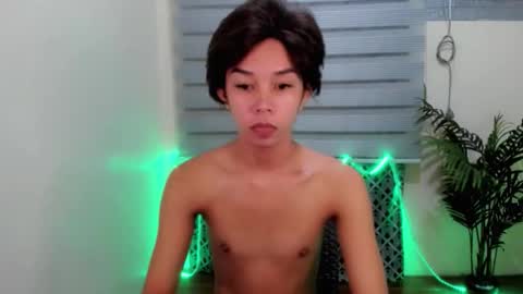 JENNIFER online show from December 22, 10:45 am