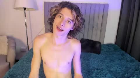 Snapshot of goddest_perseus_ chatting on May 21, 8:16 pm goddest_perseus_ online show from May 21, 8:16 pm