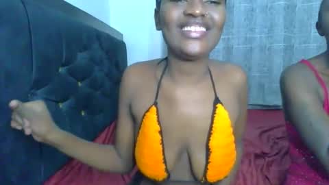 Snapshot of godess_lunah chatting on June 6, 6:45 pm godess_lunah online show from June 6, 6:45 pm