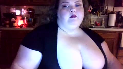 Snapshot of godessisabella chatting on July 14, 5:12 am godessisabella online show from July 14, 5:12 am