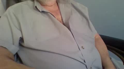 Snapshot of godfather943 chatting on May 14, 7:20 pm godfather943 online show from May 14, 7:20 pm