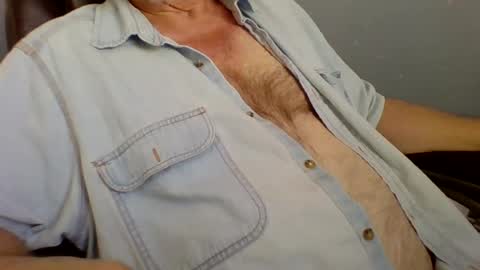 Snapshot of godfather943 chatting on July 29, 9:02 pm godfather943 online show from July 29, 9:02 pm