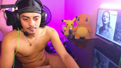 Snapshot of godiegogoxxx chatting on May 30, 4:20 am Diego online show from May 30, 4:20 am