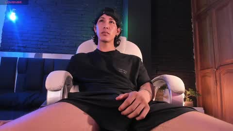 HUAN online show from December 17, 7:15 pm