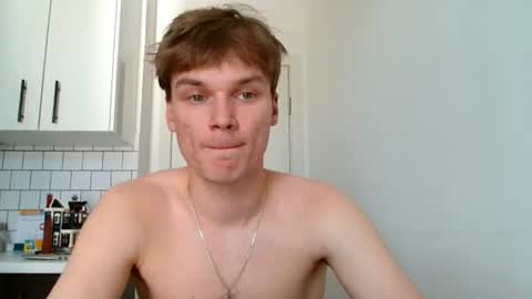 Snapshot of gofymcmouse chatting on August 7, 11:34 am Daniel online show from August 7, 11:34 am