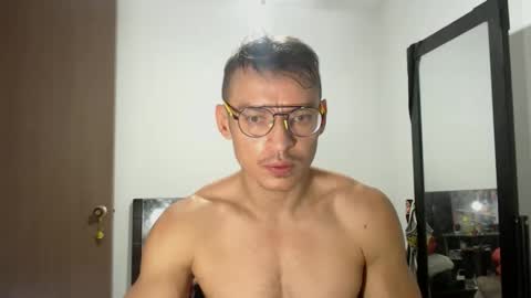 Snapshot of gogosexx chatting on February 28, 11:17 pm gogosexx online show from February 28, 11:17 pm