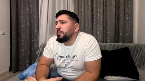 gold_alpha_boy online show from November 19, 6:30 pm