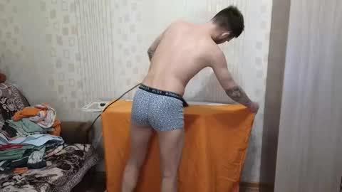 Golden boyyy21 online show from January 12, 5:18 pm