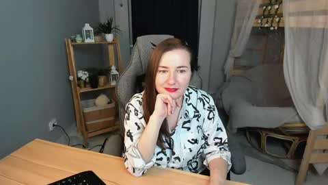 Snapshot of golden_dragones chatting on May 22, 11:38 am Gloria online show from May 22, 11:38 am