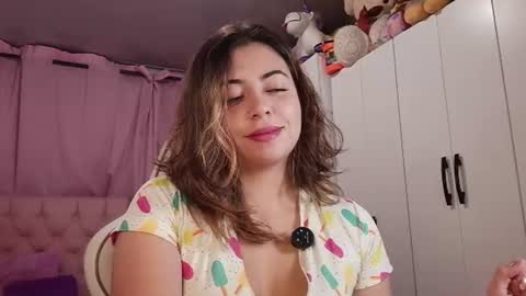 Snapshot of golden_gingerkitty chatting on June 18, 1:17 am golden_gingerkitty online show from June 18, 1:17 am