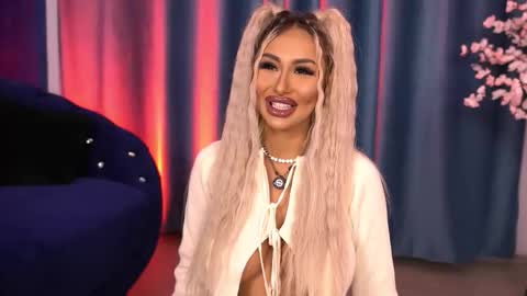 Snapshot of goldenamberx chatting on November 21, 6:12 am GoldenAmberX online show from November 21, 6:12 am