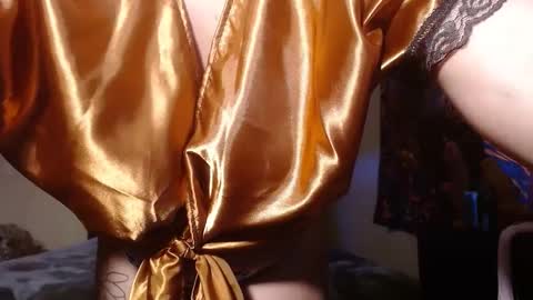 Snapshot of goldendelicious577600 chatting on February 13, 5:37 am XxPretentious PeachxX online show from February 13, 5:37 am