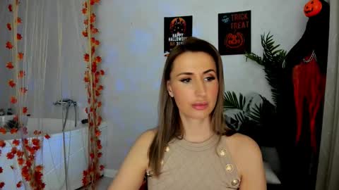 Olivia online show from November 5, 11:21 am