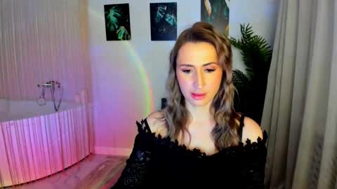 Olivia online show from November 29, 4:15 am