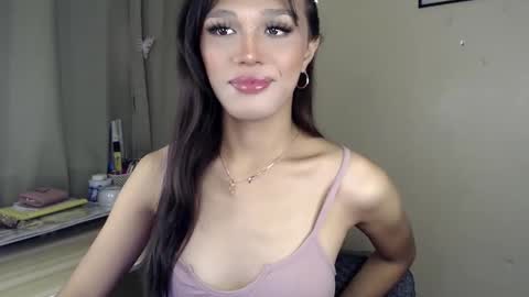 Lily is Gold online show from October 24, 12:41 am