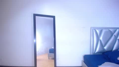 Snapshot of goldenn_ass1 chatting on November 4, 3:05 am goldenn_ass1 online show from November 4, 3:05 am