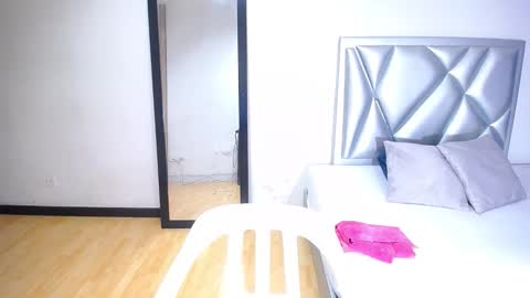 Snapshot of goldenn_ass1 chatting on November 21, 3:49 am goldenn_ass1 online show from November 21, 3:49 am