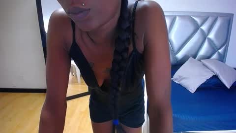 Snapshot of goldenn_ass1 chatting on November 22, 4:55 am goldenn_ass1 online show from November 22, 4:55 am