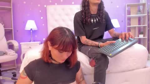 goldentemptation_ online show from February 12, 7:42 pm