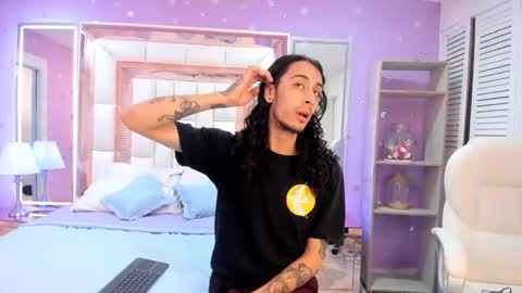Snapshot of goldentemptation_ chatting on June 2, 7:27 pm goldentemptation_ online show from June 2, 7:27 pm