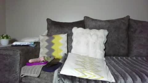 Snapshot of goldiecandy chatting on June 11, 7:23 pm goldiecandy online show from June 11, 7:23 pm