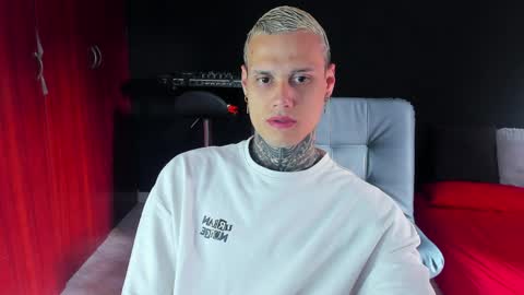 Stiv online show from March 29, 1:55 pm