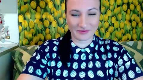 goldmoonn online show from December 13, 9:30 pm