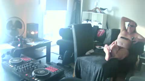 goldyguy011 online show from March 20, 6:18 am