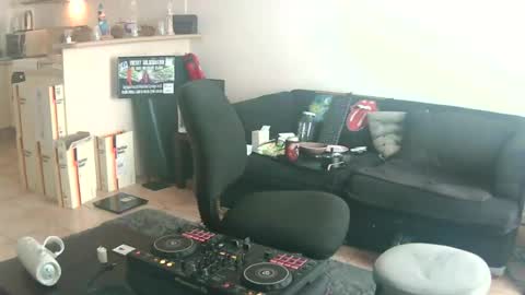 goldyguy011 online show from June 20, 1:19 am