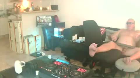 goldyguy011 online show from June 21, 5:10 am