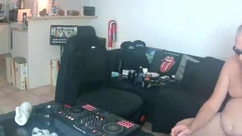 goldyguy011 online show from July 21, 7:05 pm