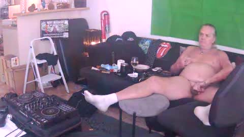 goldyguy011 online show from July 29, 12:53 am
