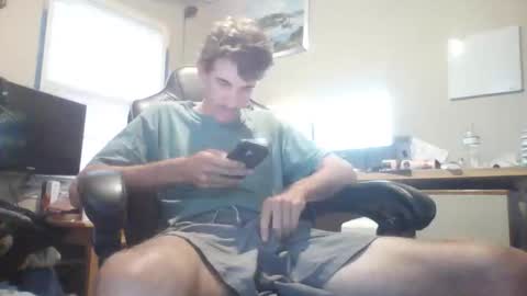 Snapshot of golfgrease chatting on April 8, 11:27 pm golfgrease online show from April 8, 11:27 pm
